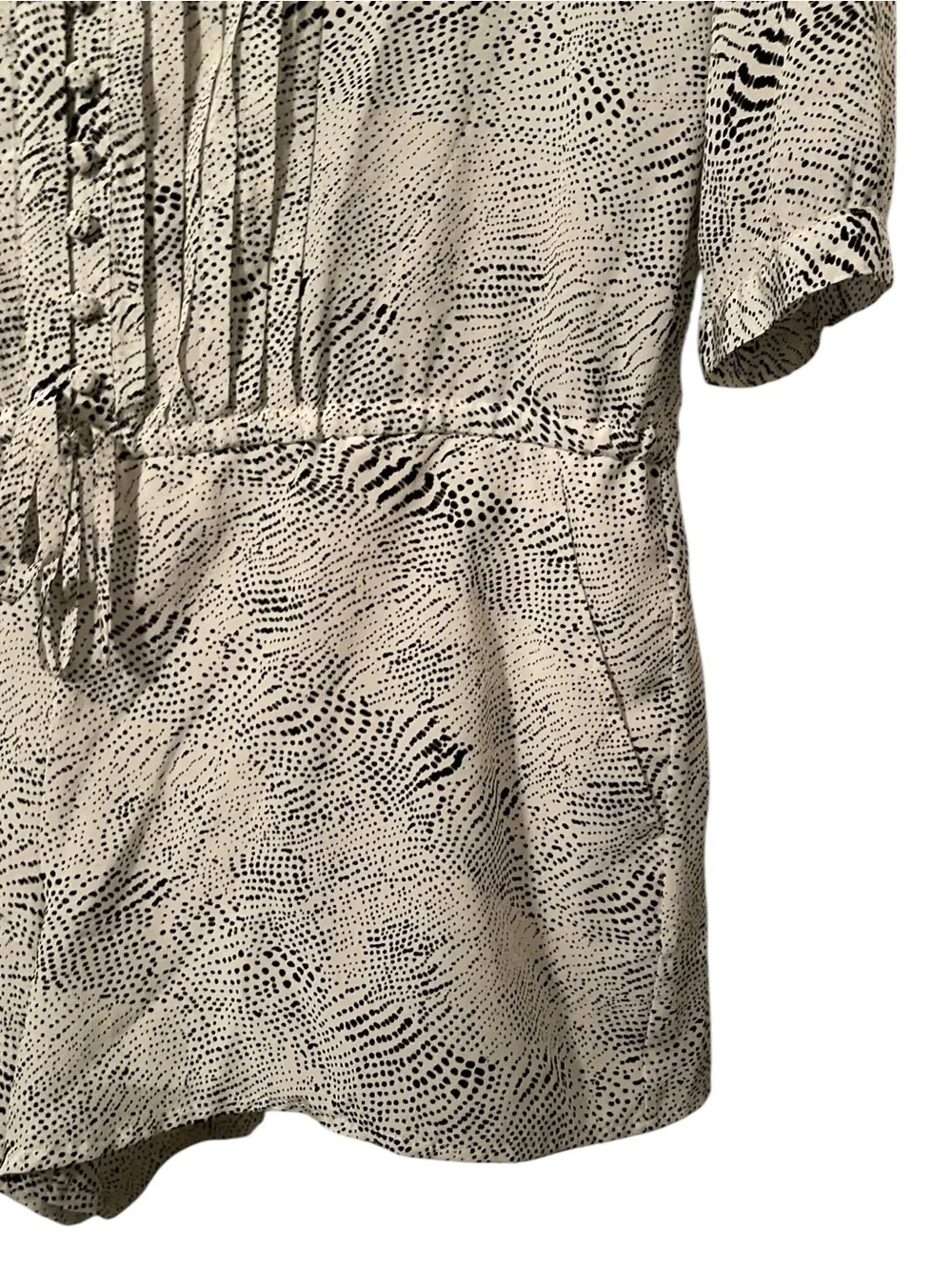 Joie Women's White Gray Silk Animal Print Pleated Button Down Romper Size XS